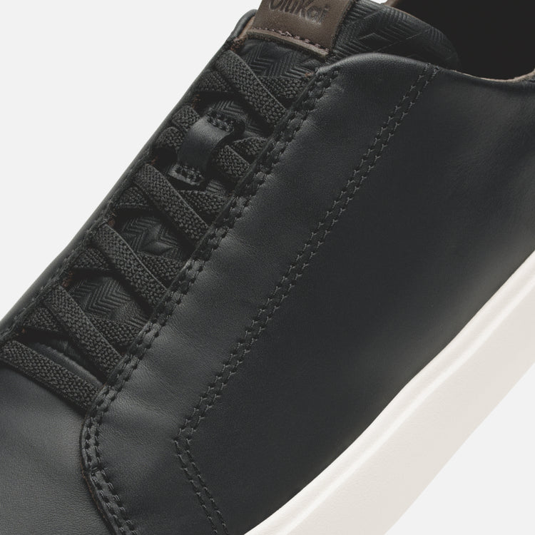 Men’s Slip-On Leather Sneakers